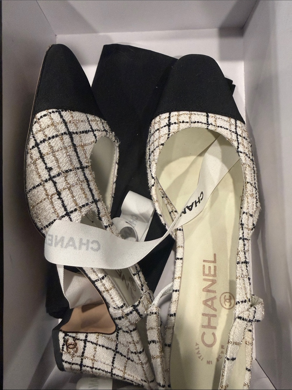 CHANEL Black White Tweed Pointed Slingback Flats - Picture 2 of 5